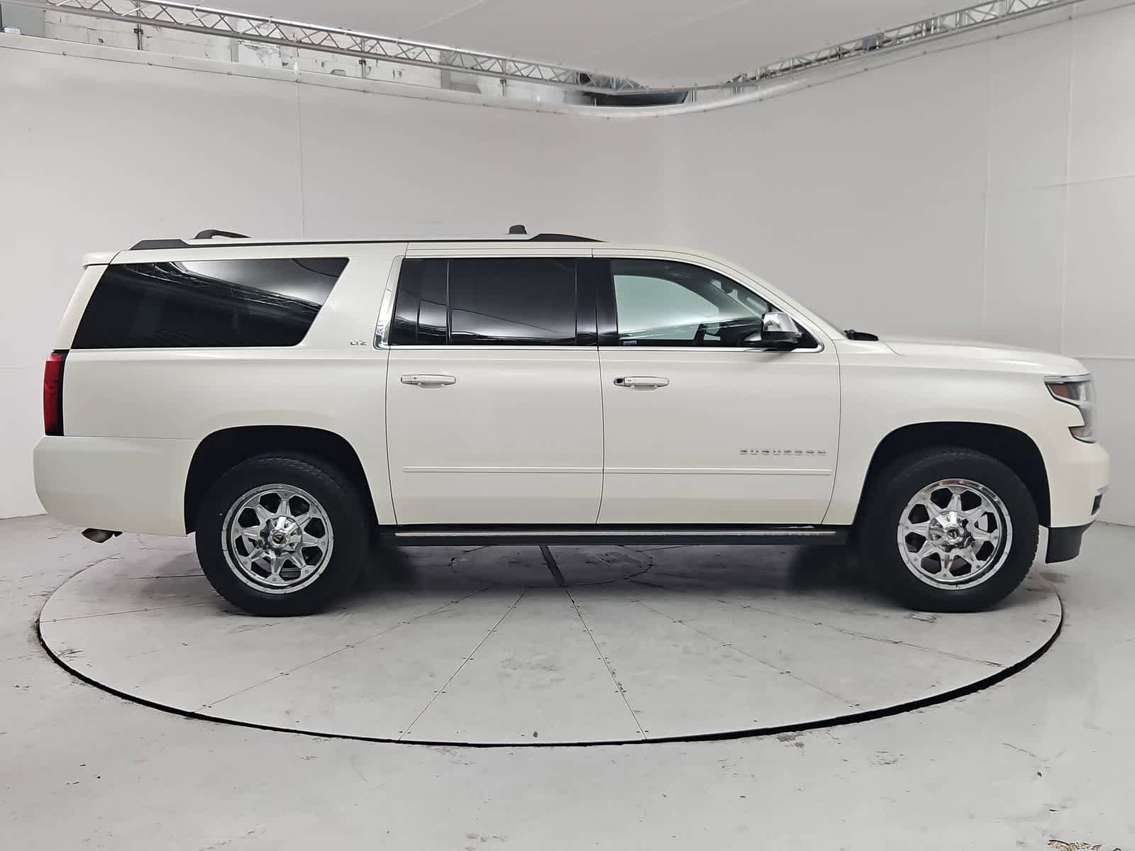 Used 2015 Chevrolet Suburban LTZ AWD/4WD image 7