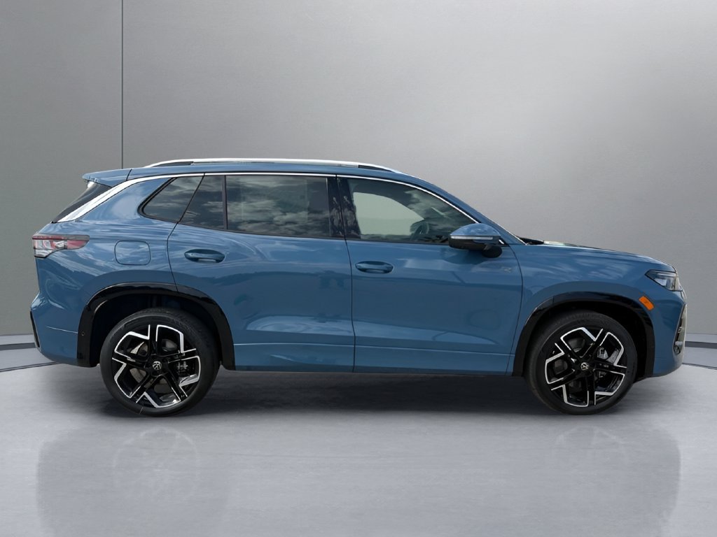 New 2026 Volkswagen Tiguan SEL R-Line AWD/4WD image 7