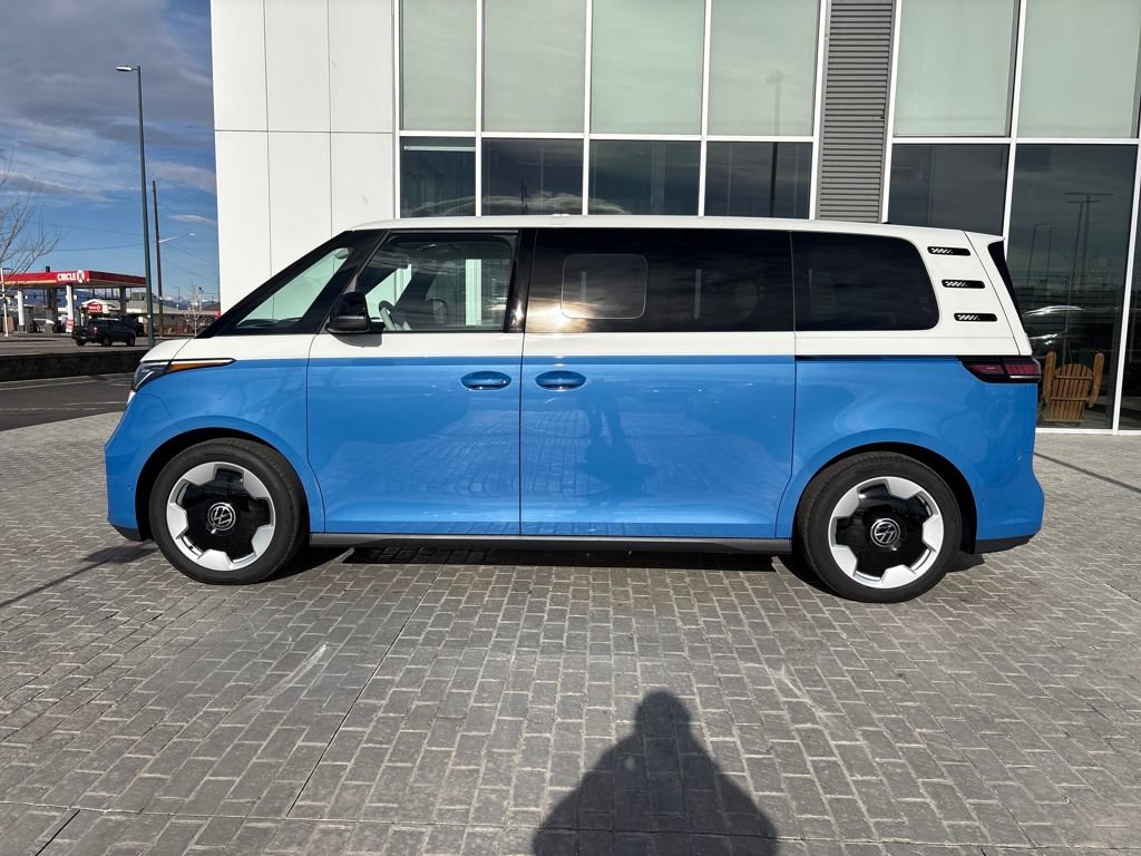 New 2025 Volkswagen ID. Buzz Pro S Plus image 2