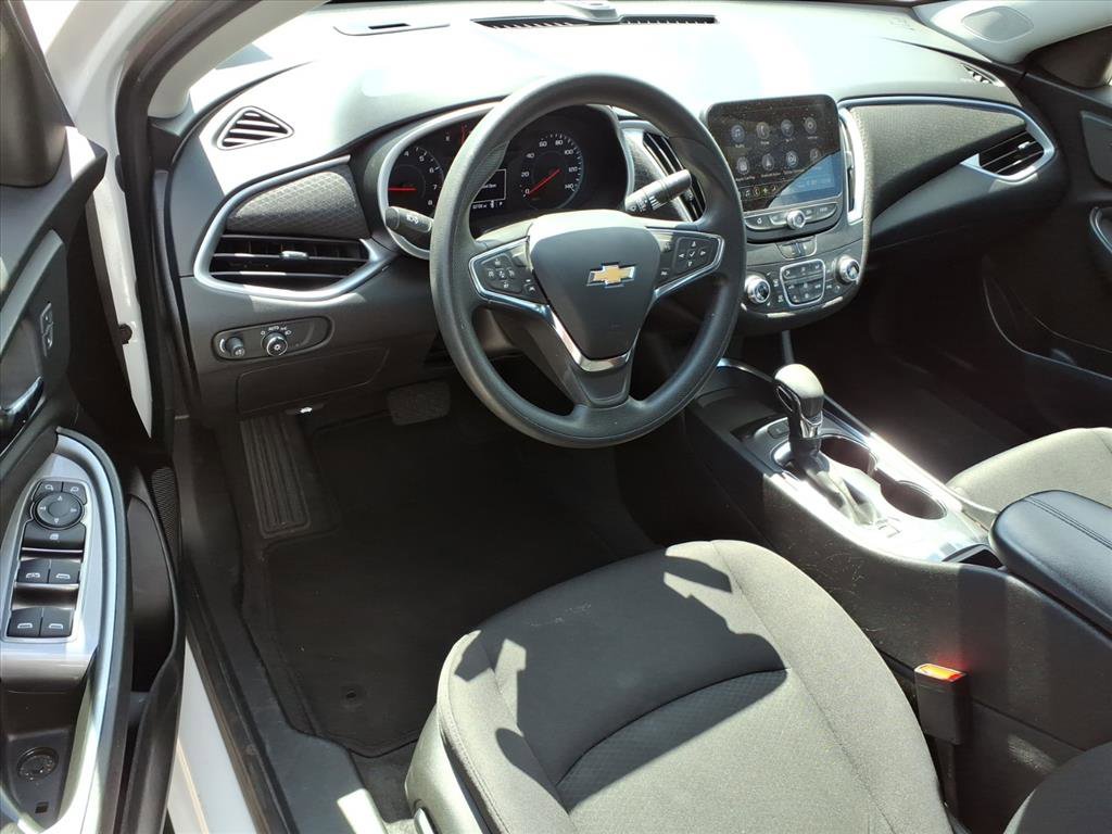 Used 2024 Chevrolet Malibu LT FWD image 17