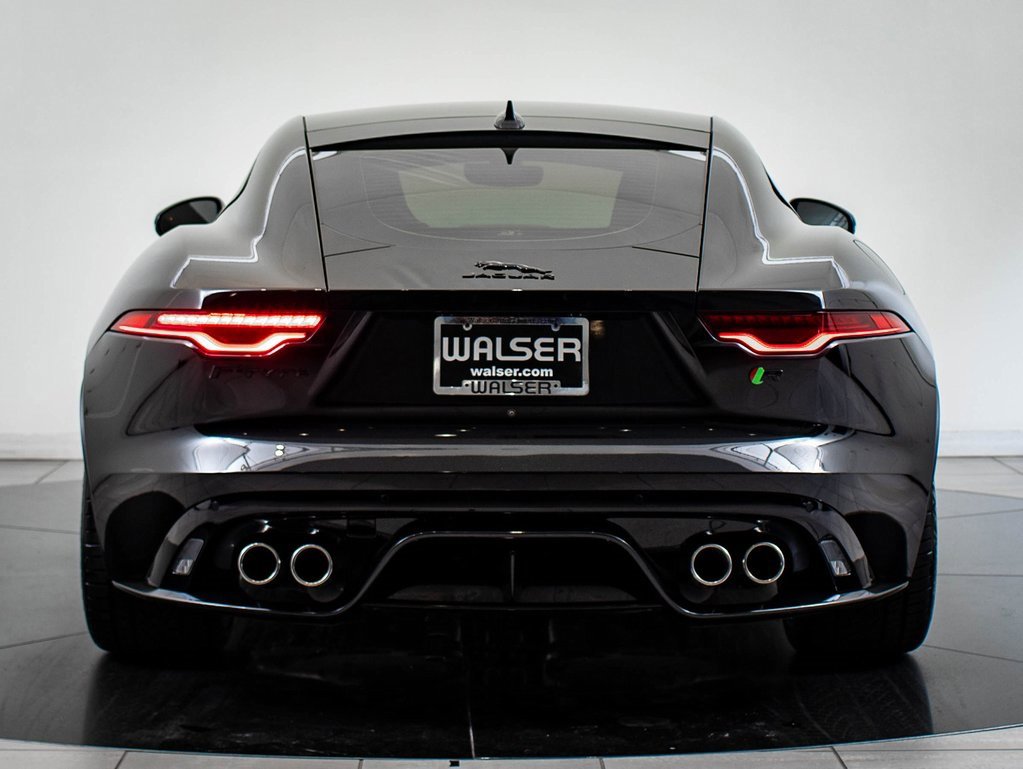 Used 2023 Jaguar F-TYPE R image 9