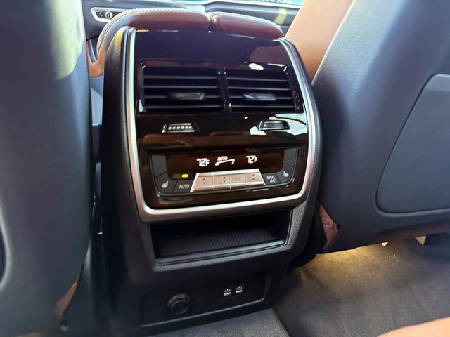 New 2026 BMW X5 xDrive40i w/ Executive Package image 16