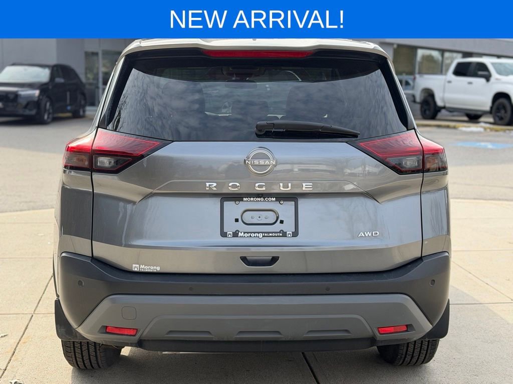 Used 2023 Nissan Rogue S image 10