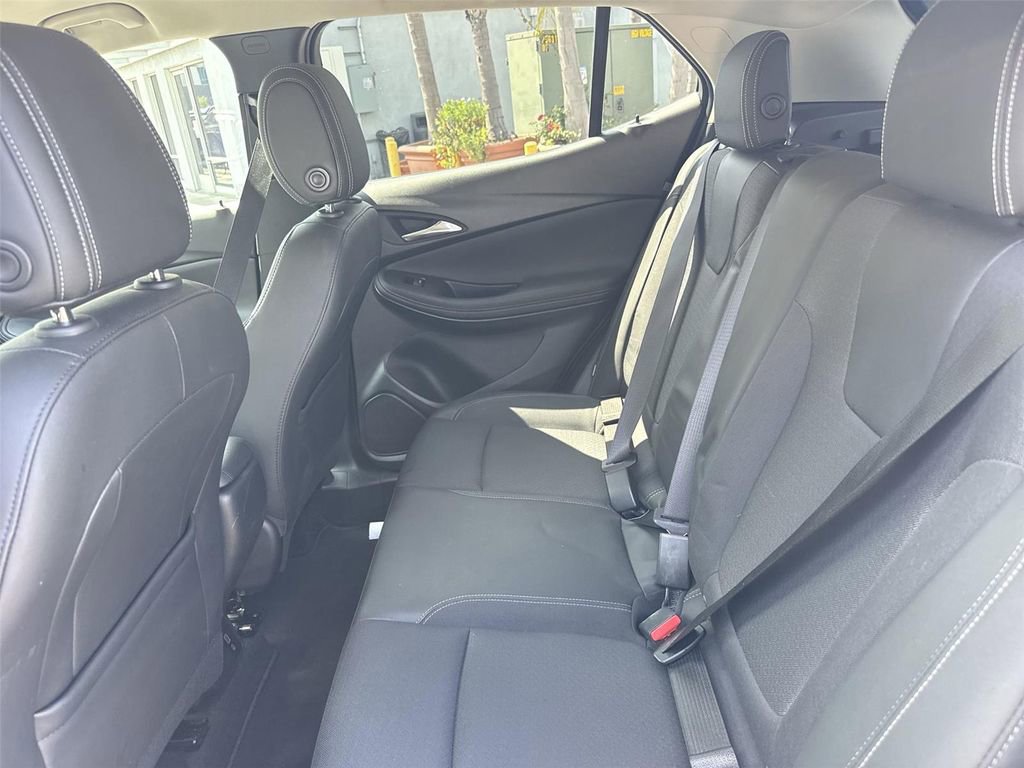 Used 2025 Buick Encore GX Preferred FWD image 19