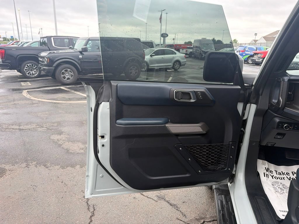 Used 2023 Ford Bronco Outer Banks AWD/4WD image 18