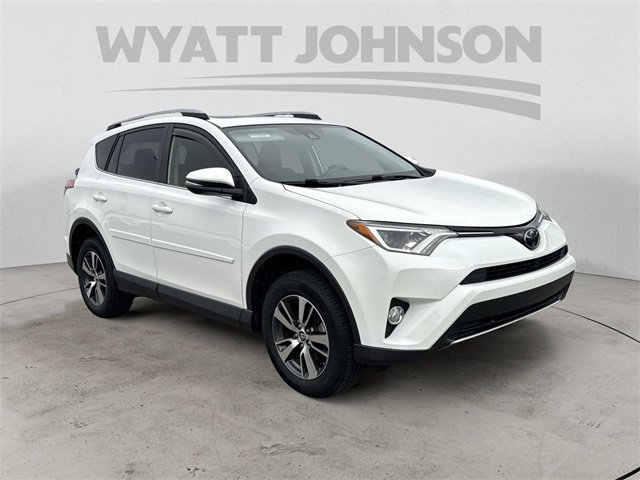 Used 2018 Toyota RAV4 XLE image 7