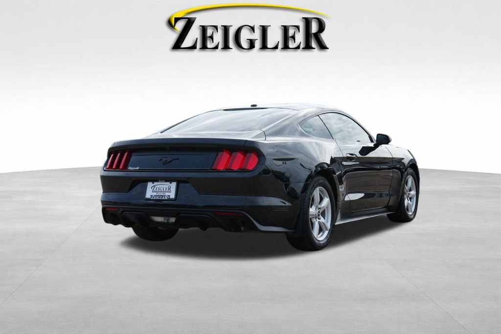 Used 2015 Ford Mustang Premium image 7