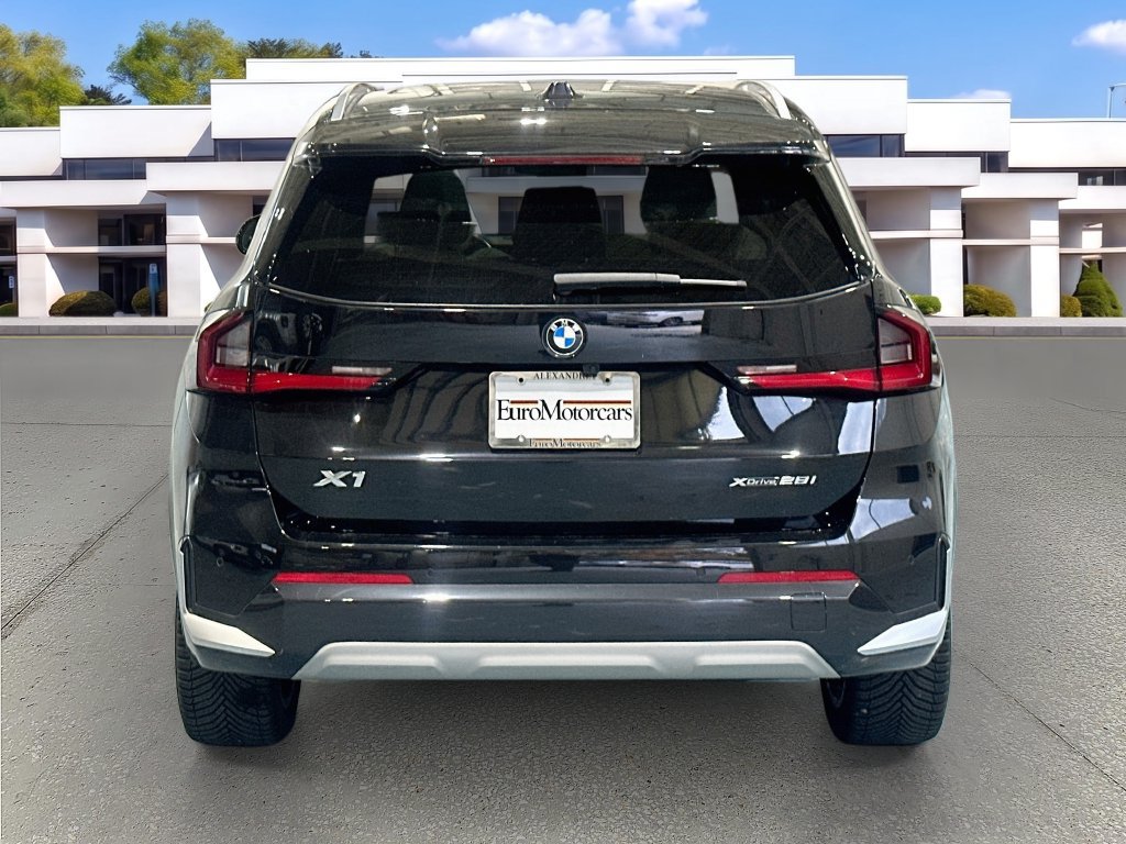Used 2023 BMW X1 xDrive28i w/ Premium Package AWD/4WD image 6