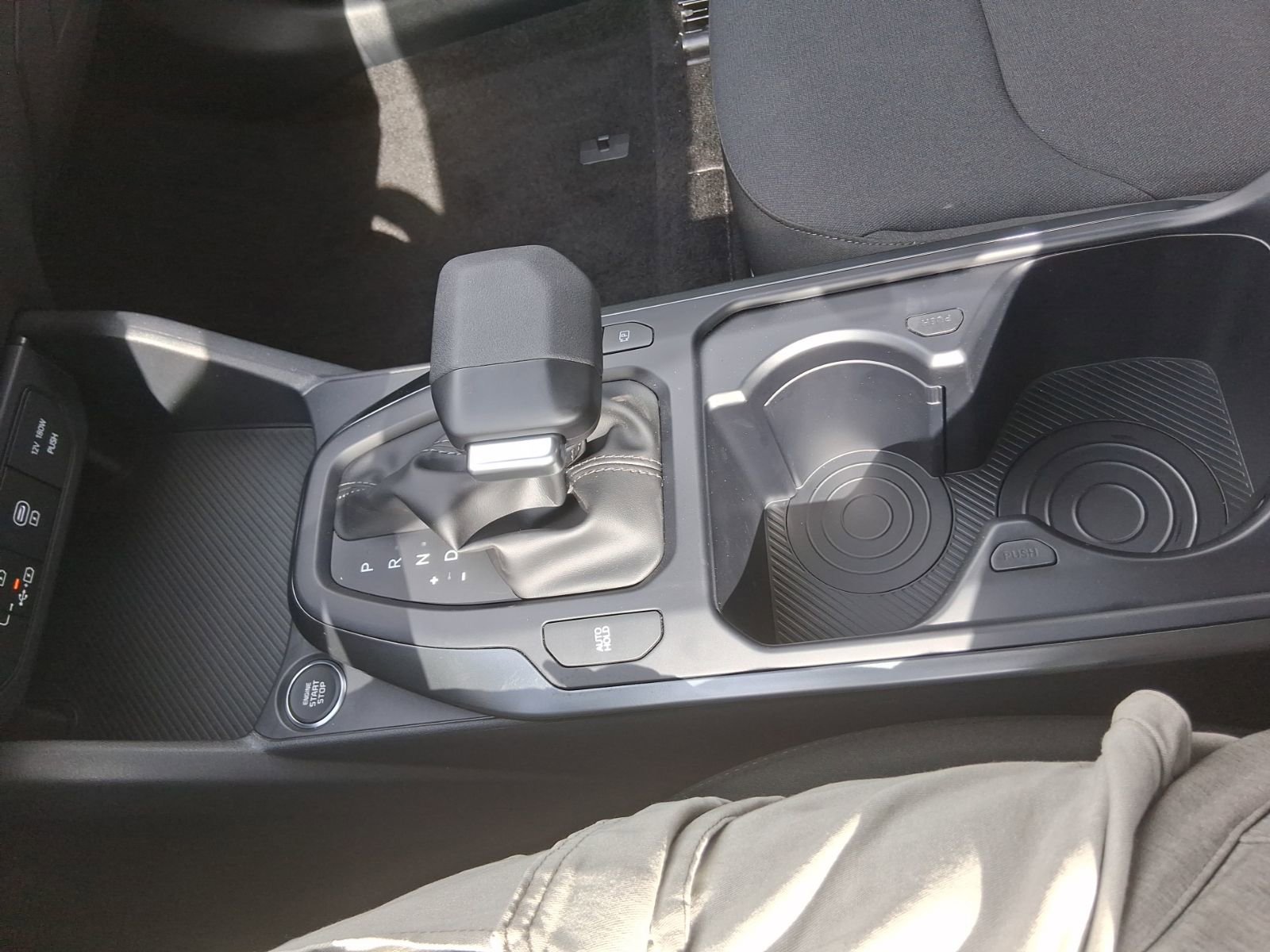 New 2026 Kia K4 FWD image 21