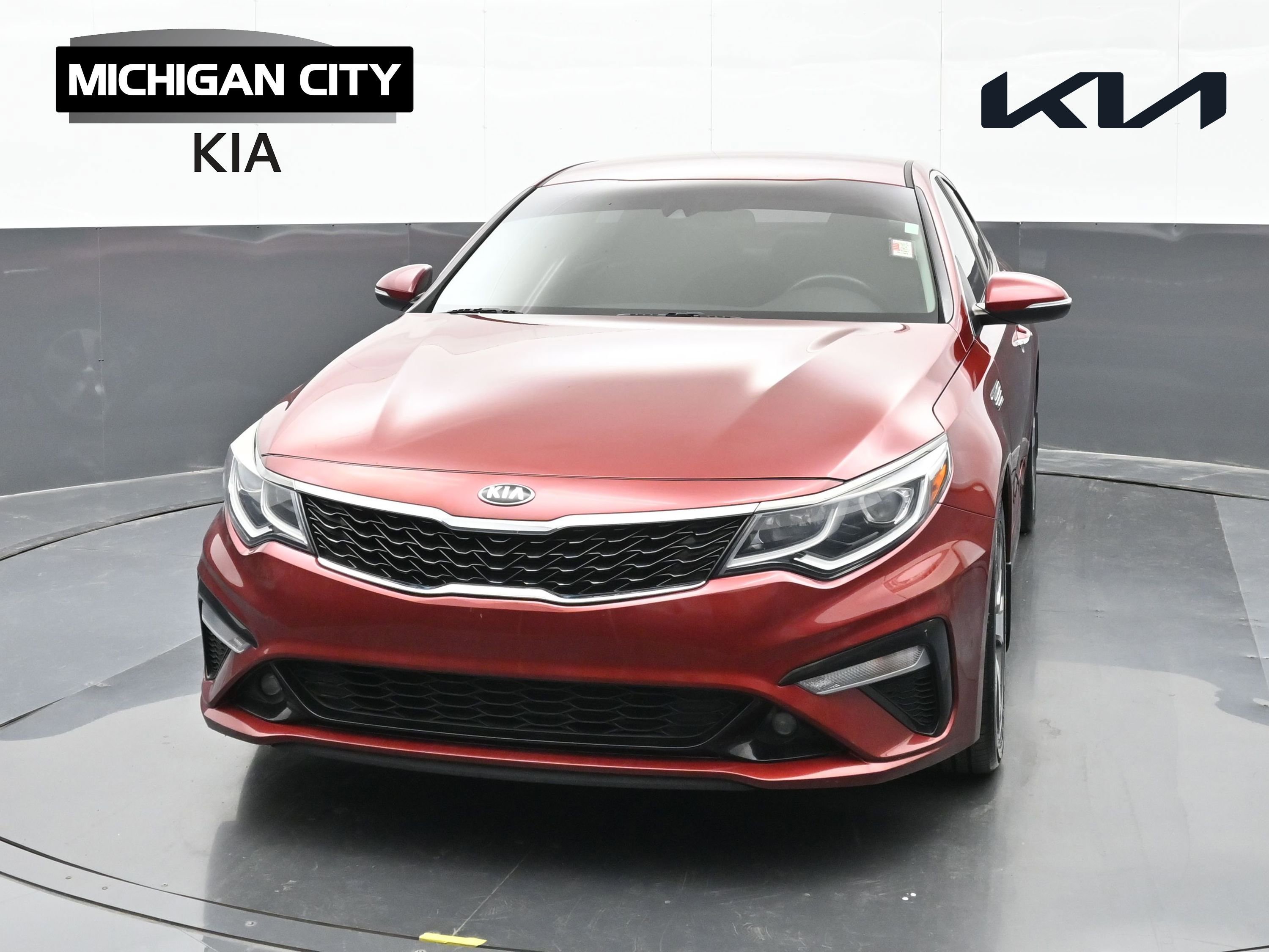 Used 2019 Kia Optima S image 1