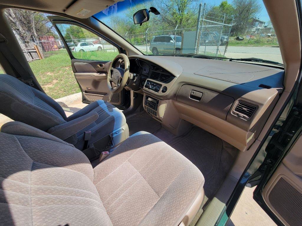 Used 2003 Toyota Sienna CE image 14