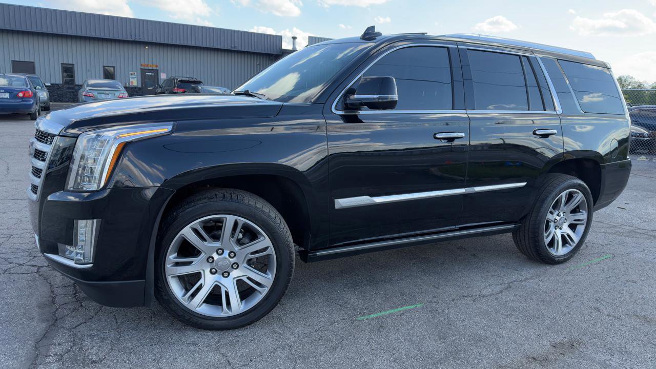 Used 2015 Cadillac Escalade Premium AWD/4WD image 3