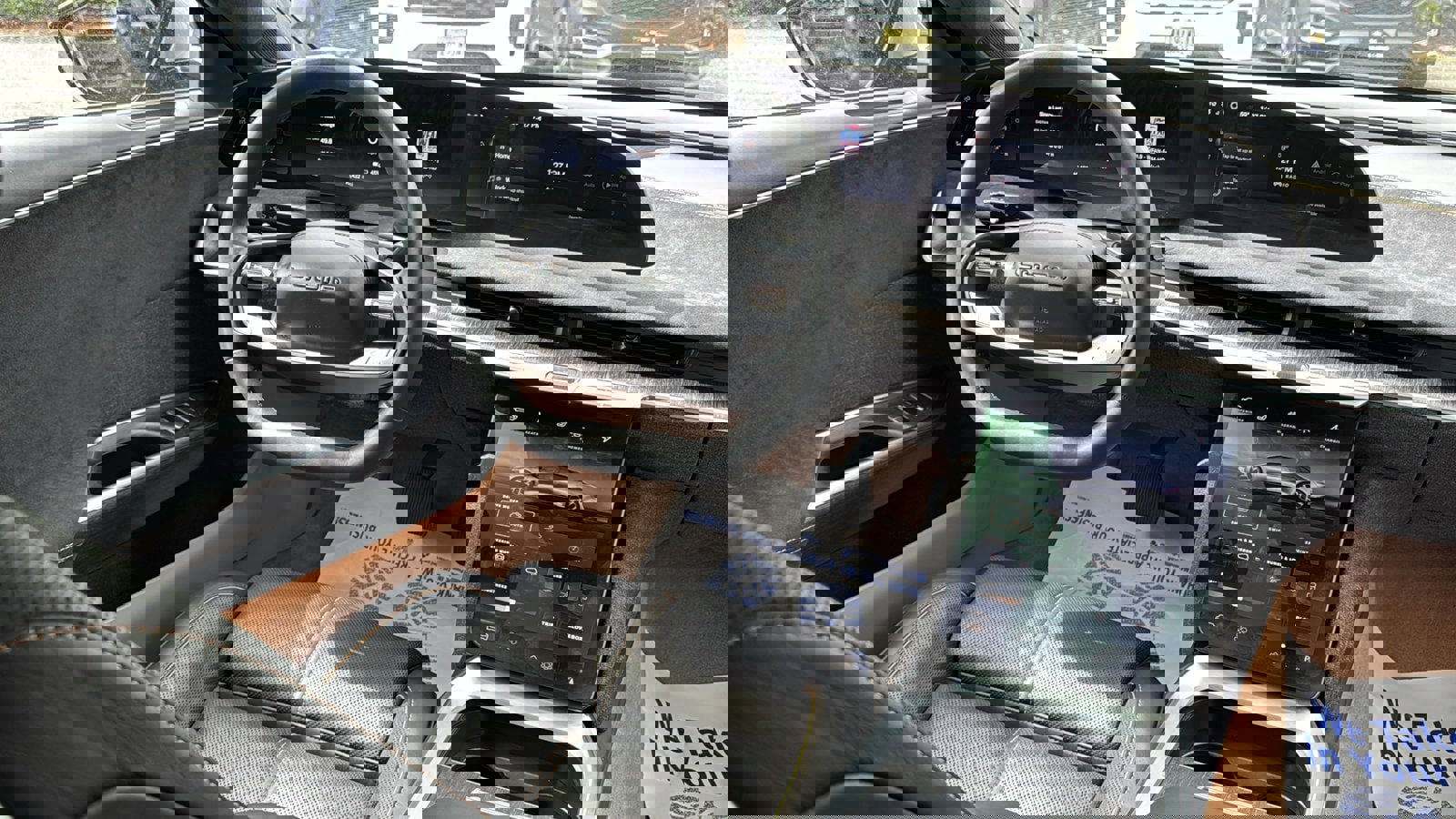 Used 2023 Lucid Air Grand Touring image 17