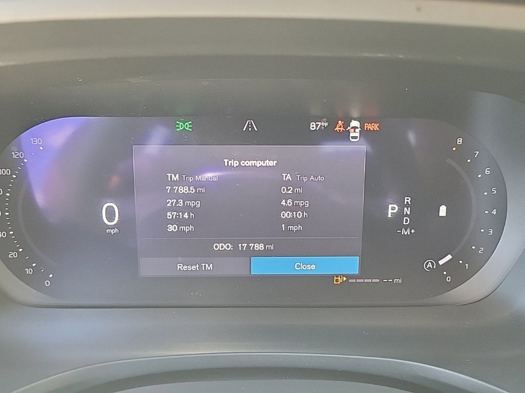 Used 2025 Volvo S60 B5 Plus image 19