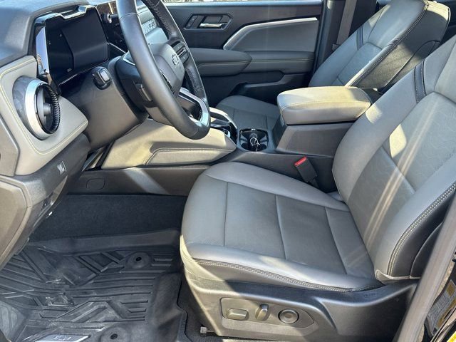 Used 2024 Chevrolet Colorado ZR2 w/ ZR2 Convenience Package III image 10