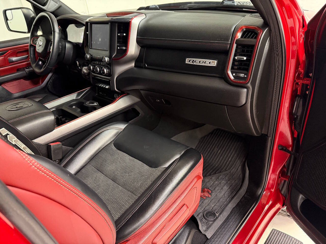 Used 2019 RAM 1500 Rebel w/ Rebel Level 2 Equipment Group AWD/4WD image 34