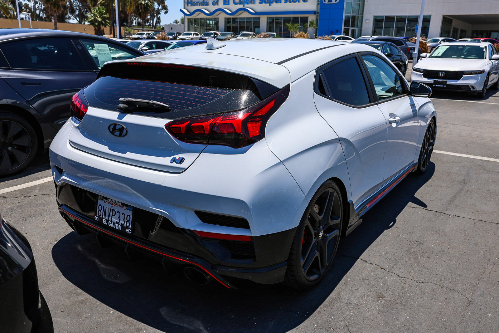 Used 2020 Hyundai Veloster N w/ Performance Package FWD image 7