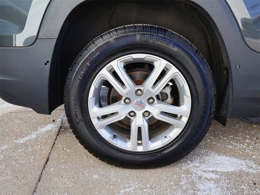 Used 2018 GMC Terrain SLE w/ Driver Convenience Package image 9