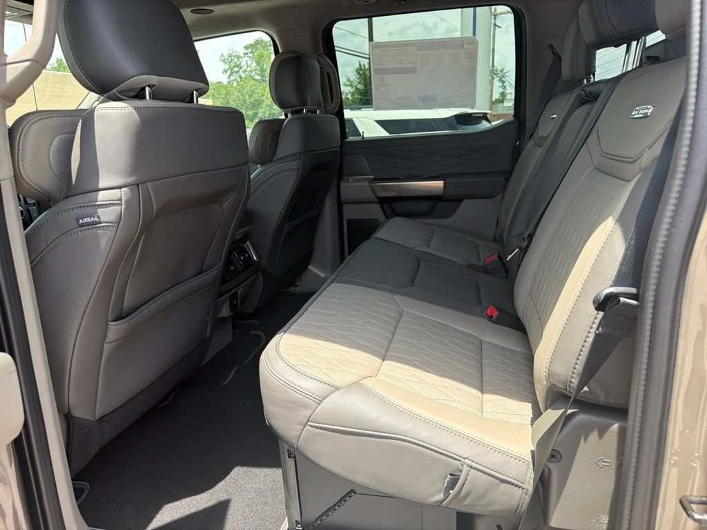 New 2026 Ford F450 Platinum w/ Platinum Plus Package AWD/4WD image 14