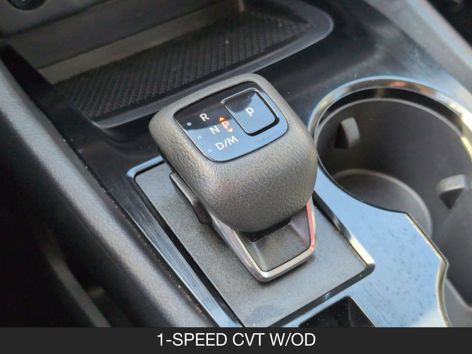 Used 2025 Nissan Rogue SV image 16