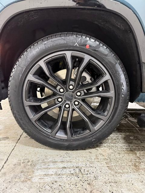 New 2026 Jeep Grand Wagoneer Summit w/ 8-Passenger Seating Package image 11