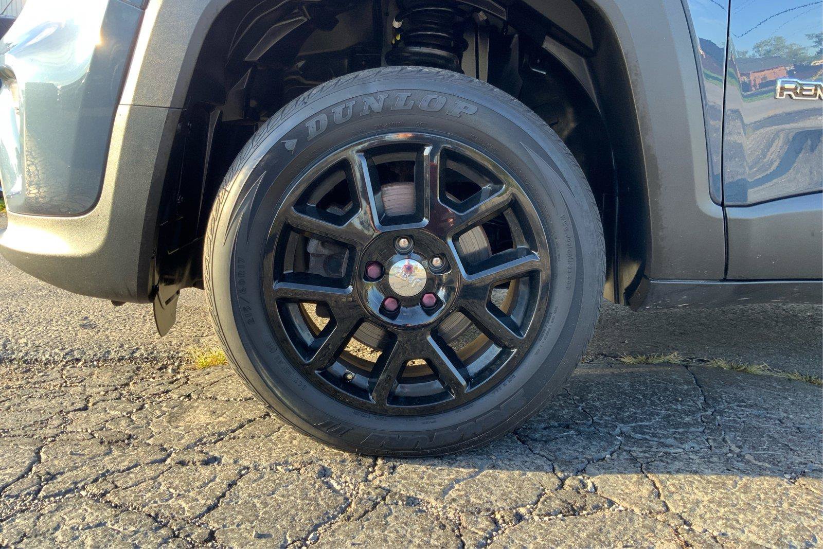 Used 2021 Jeep Renegade Limited AWD/4WD image 29