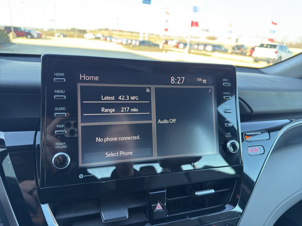 Used 2021 Toyota Camry XLE FWD image 17