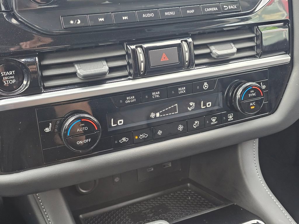 Certified 2025 Nissan Pathfinder SL image 25