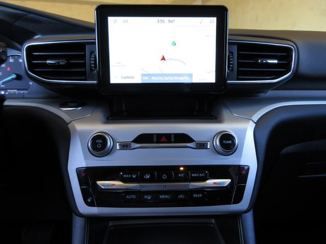 Certified 2022 Ford Explorer XLT w/ Equipment Group 202A image 18