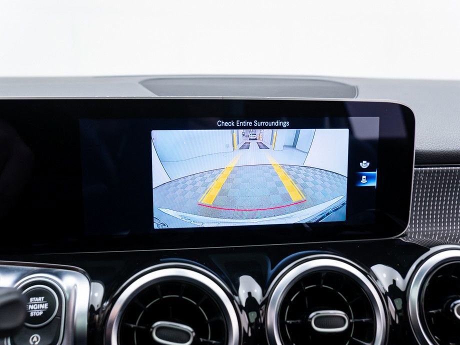 Used 2021 Mercedes-Benz GLB 250 4MATIC w/ Premium Package image 25