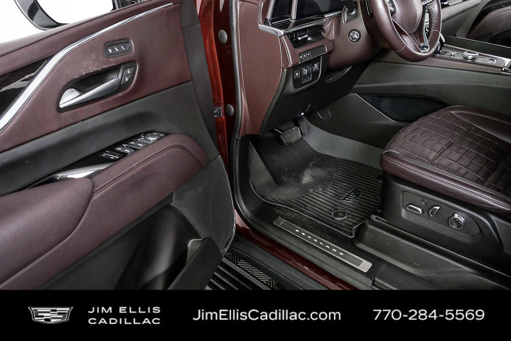 Used 2023 Cadillac Escalade Sport Platinum w/ LPO, ONYX Package image 8