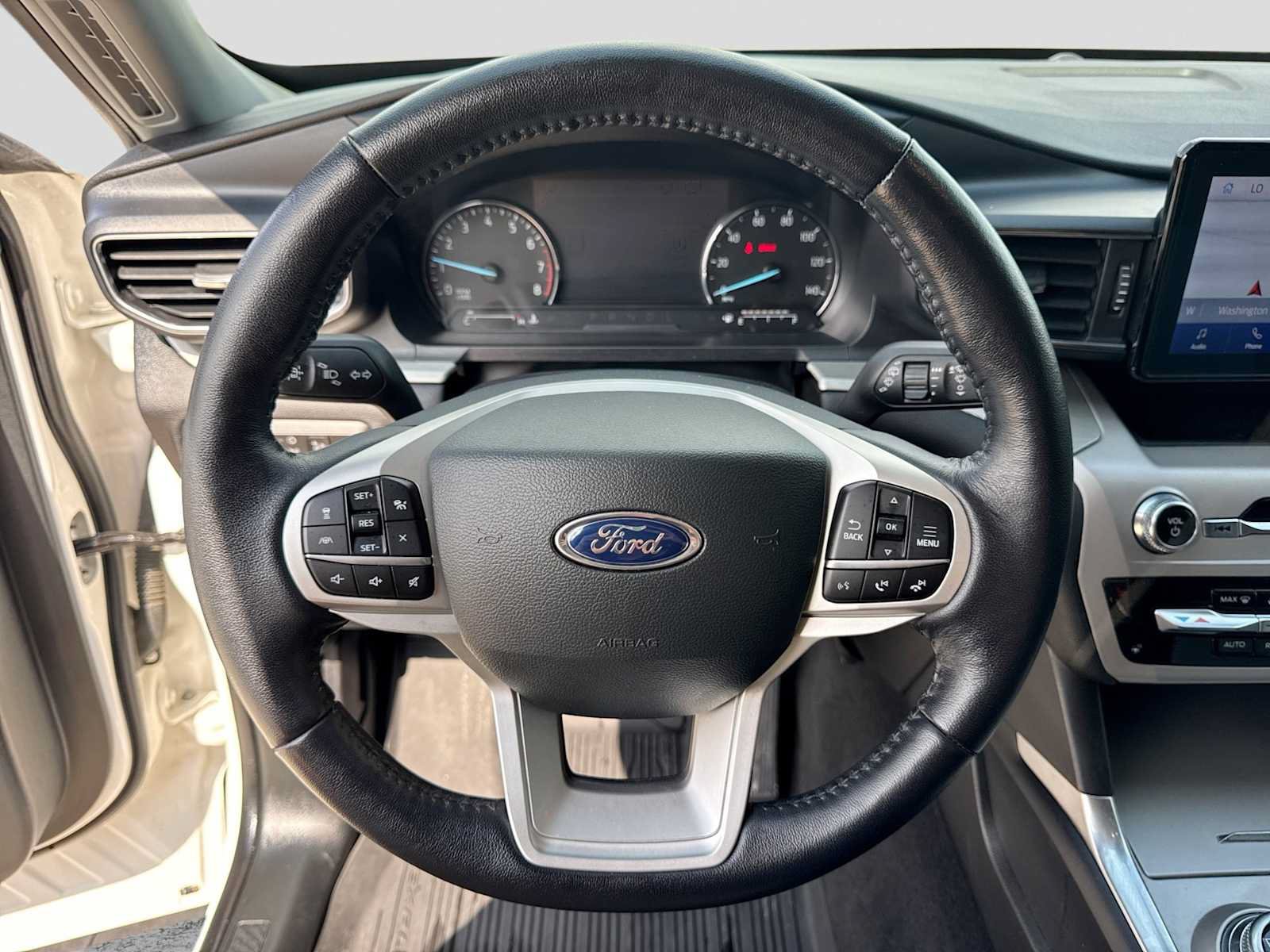 Used 2023 Ford Explorer XLT w/ Equipment Group 202A AWD/4WD image 24