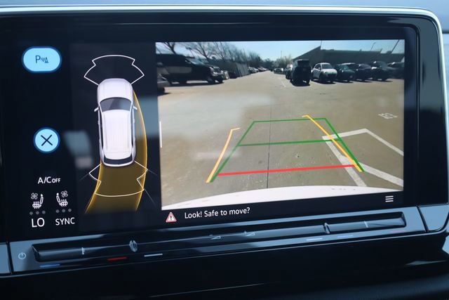 Used 2025 Volkswagen Atlas Cross Sport SE image 16