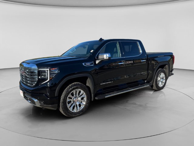 Used 2025 GMC Sierra 1500 Denali w/ Technology Package AWD/4WD image 2