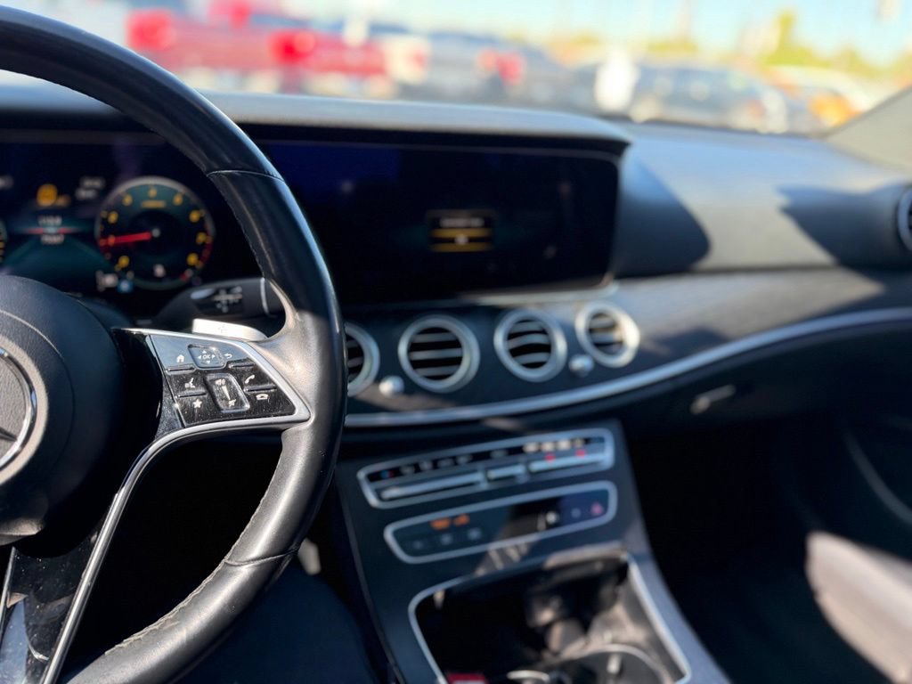 Used 2022 Mercedes-Benz E 350 Sedan image 8