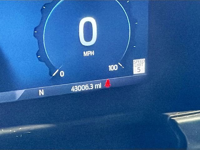 Used 2024 Ford F250 King Ranch w/ FX4 Off-Road Package image 40