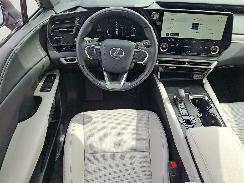 Used 2025 Lexus RX 350 Premium image 12