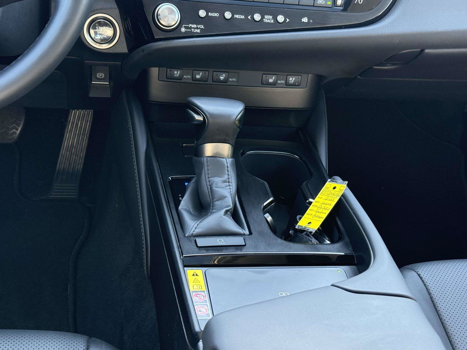 Used 2025 Lexus ES 350 w/ Premium Package FWD image 19