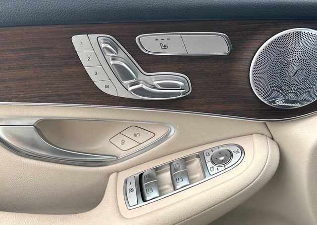 Certified 2021 Mercedes-Benz GLC 300 4MATIC image 33