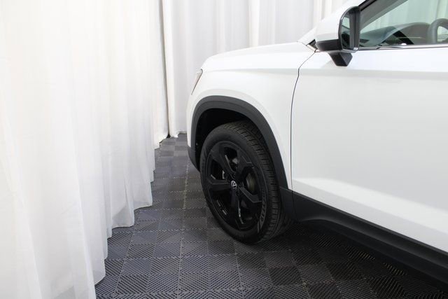 New 2025 Volkswagen Taos SEL AWD/4WD image 22