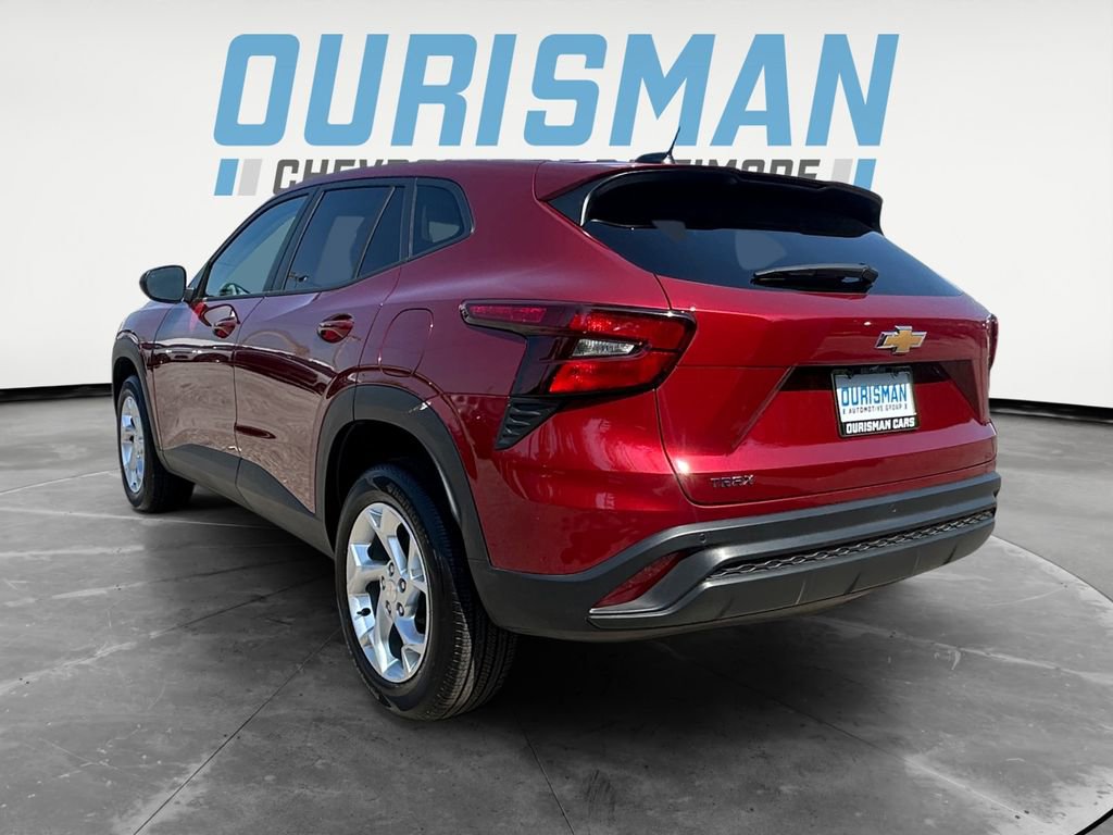 Certified 2025 Chevrolet Trax LS w/ LS Convenience Package image 4