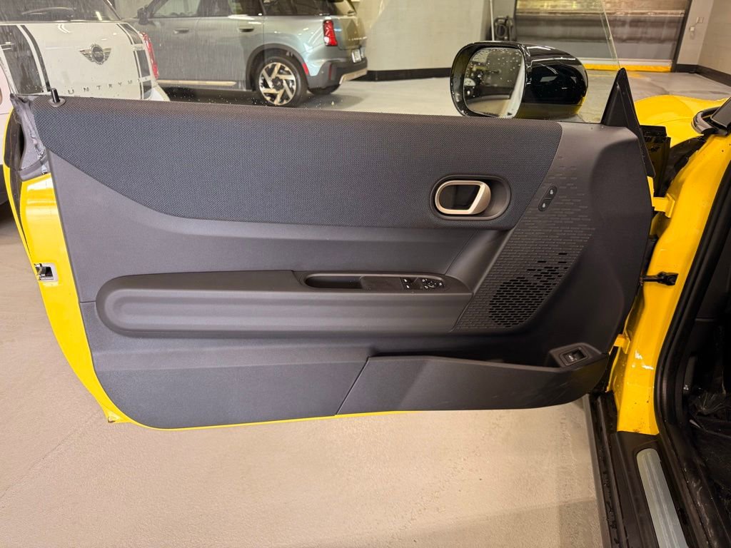 Certified 2025 MINI Cooper S image 10