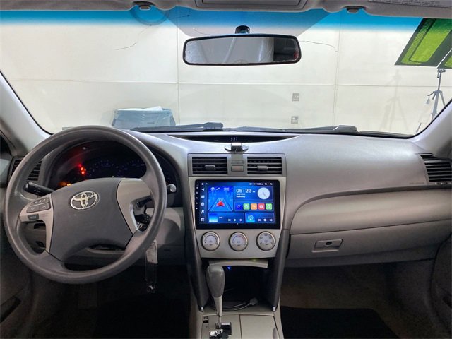 Used 2011 Toyota Camry LE image 33