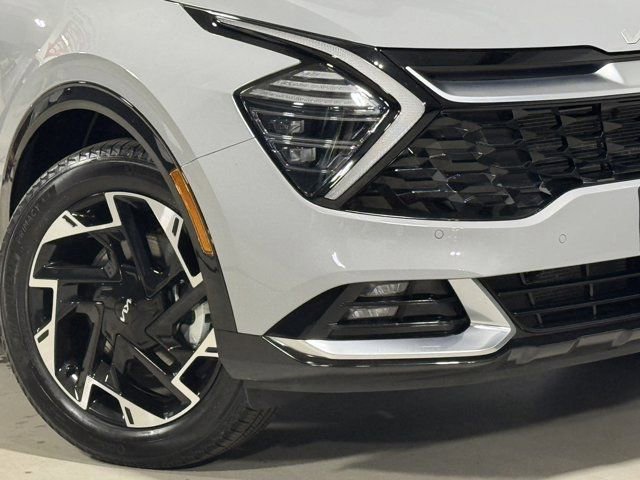 Used 2025 Kia Sportage SX AWD/4WD image 3