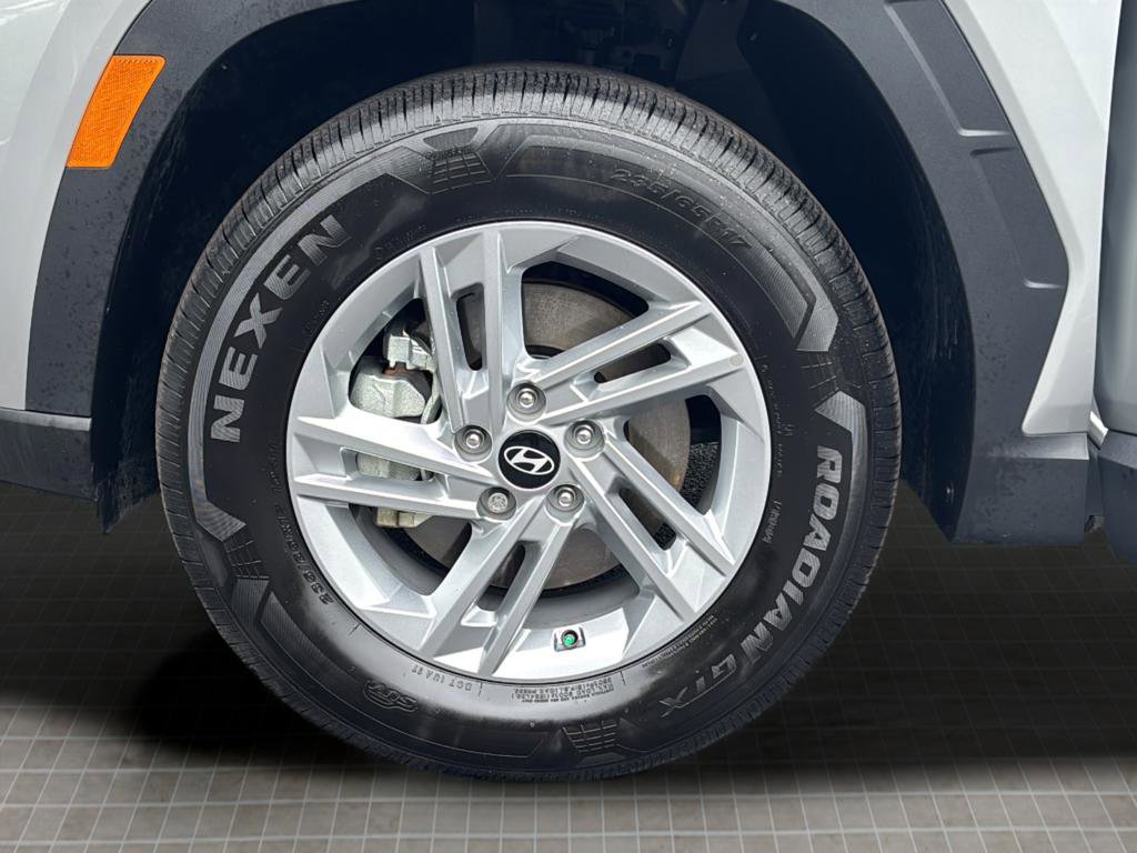 Used 2025 Hyundai Tucson SE AWD/4WD image 45