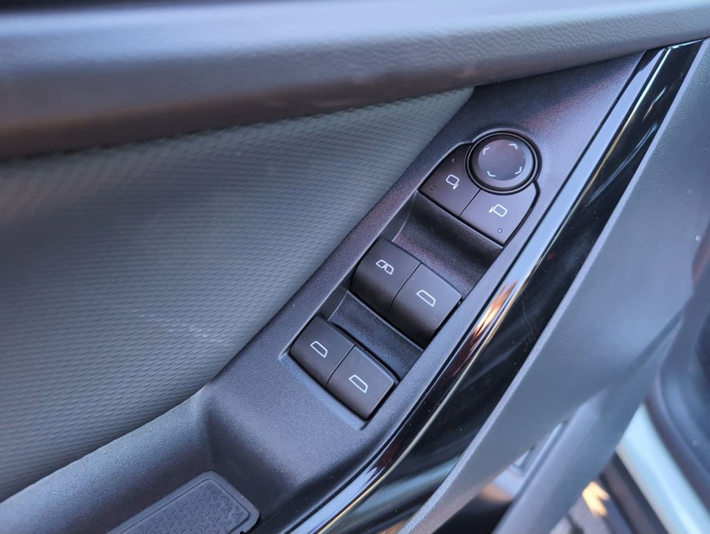 New 2026 Chevrolet Equinox LT w/ Convenience Package II image 15