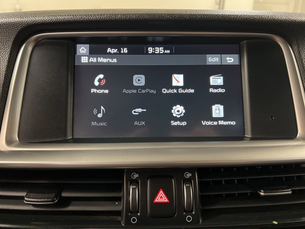 Used 2020 Kia Optima SE image 11