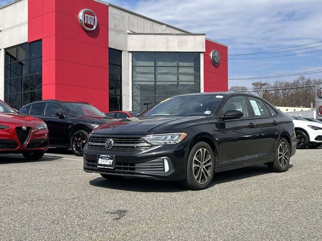 Used 2023 Volkswagen Jetta Sport image 1