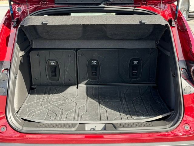 Certified 2025 Chevrolet Trax RS w/ Sunroof Package image 23