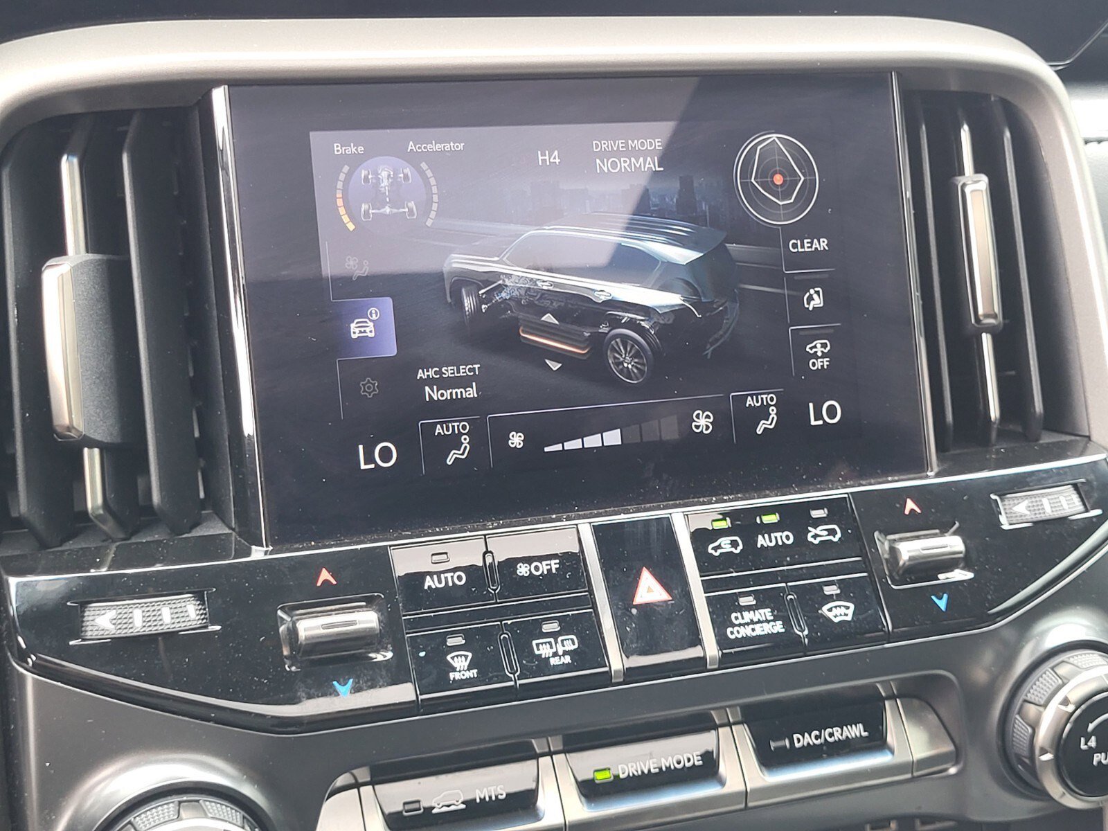 Used 2023 Lexus LX 600 F Sport w/ Accessory Package (Z1) AWD/4WD image 24